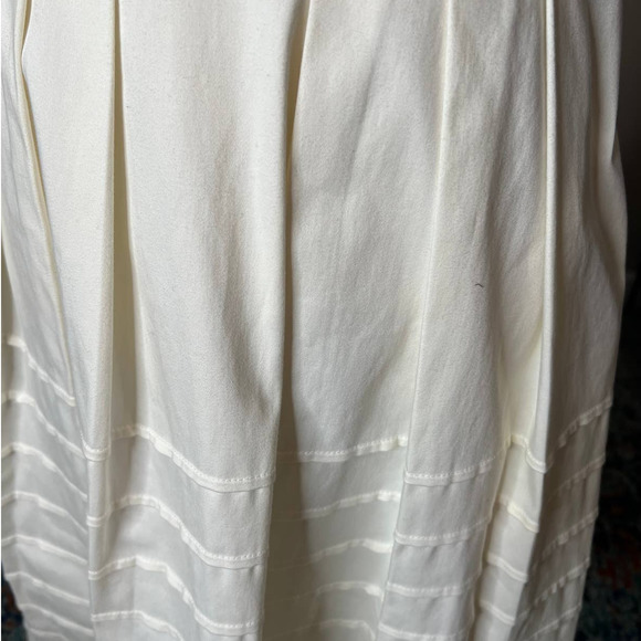Ellen Tracy Dress in Creamy White Halter Neckline Size 8 - Picture 3 of 6